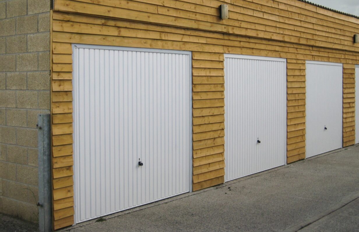 Self storage facilities near Chippenham