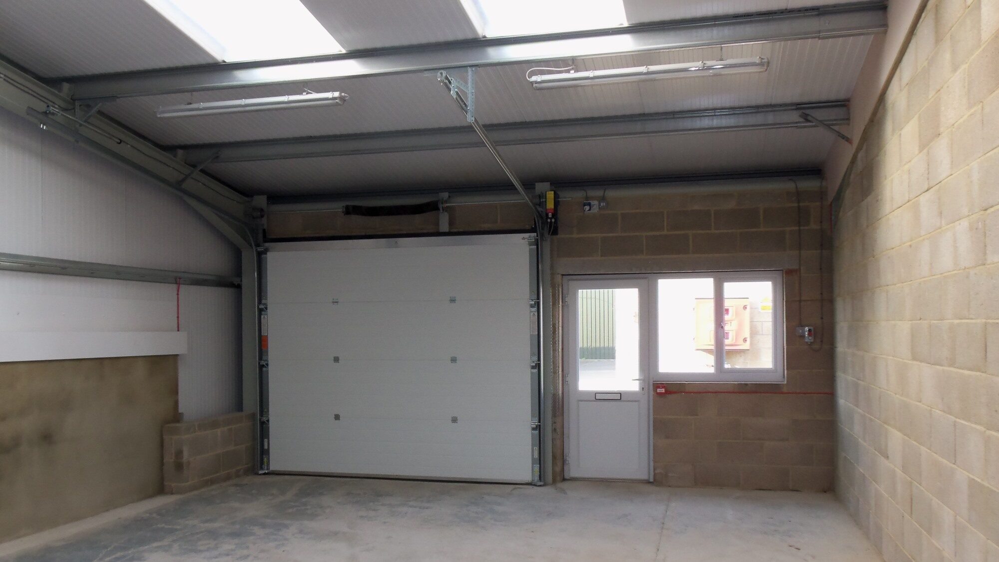 Foxley C Workshop to Let Internal 1