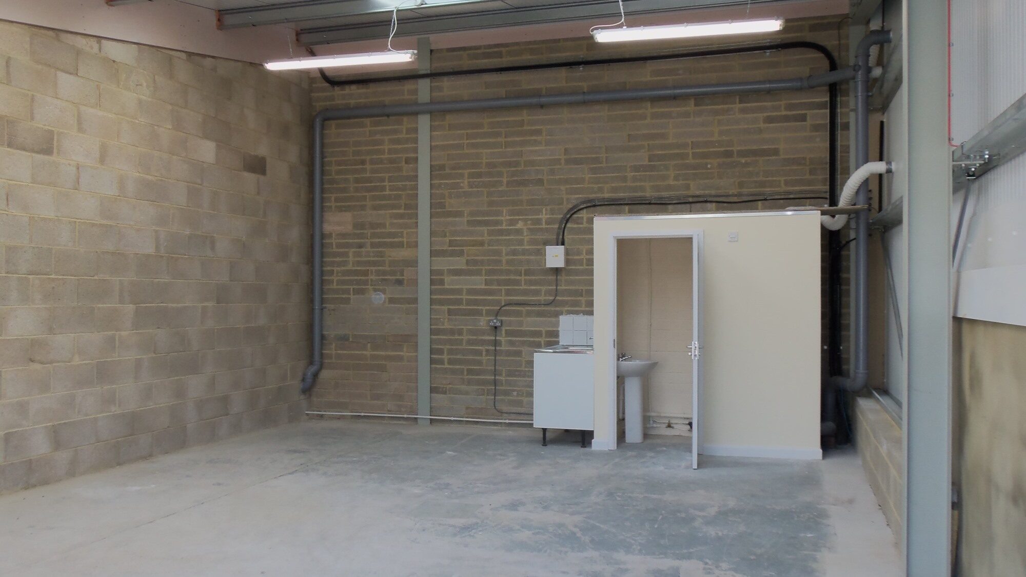 Foxley C Workshop to Let Internal 3