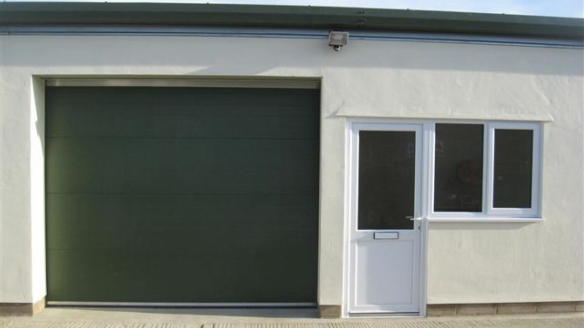 Foxley D Workshop to Let External 1