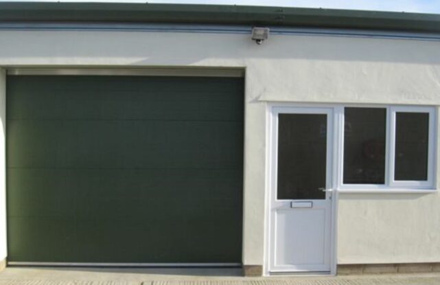 Foxley D Workshop to Let External 1