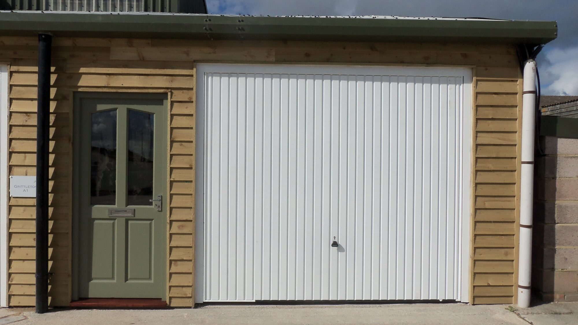 Grittleton A1 Workshop to Rent External 1