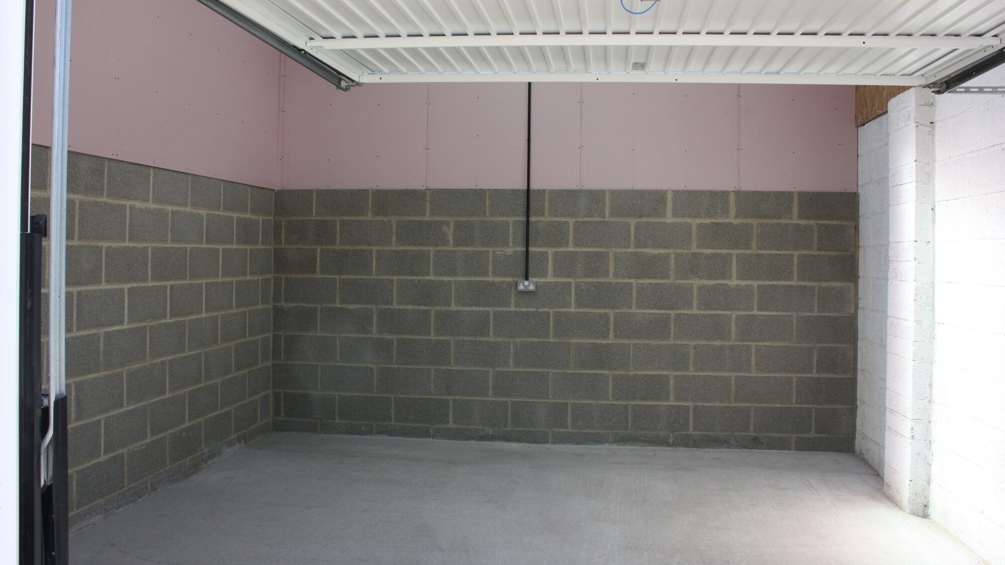 Grittleton B1 Workshop to Let Internal 1