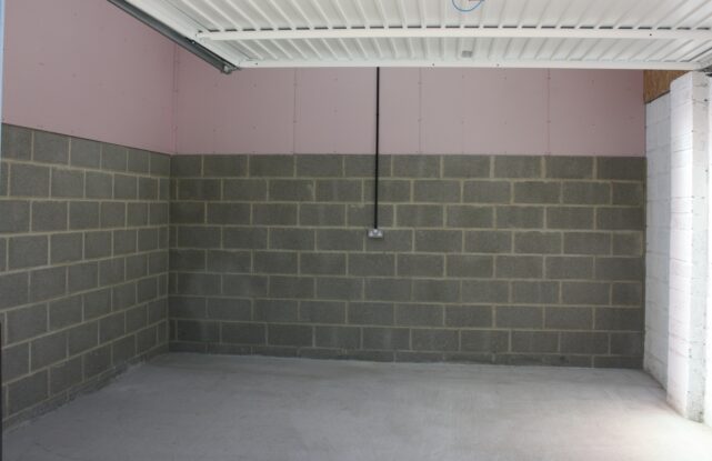 Grittleton B1 Workshop to Let Internal 1