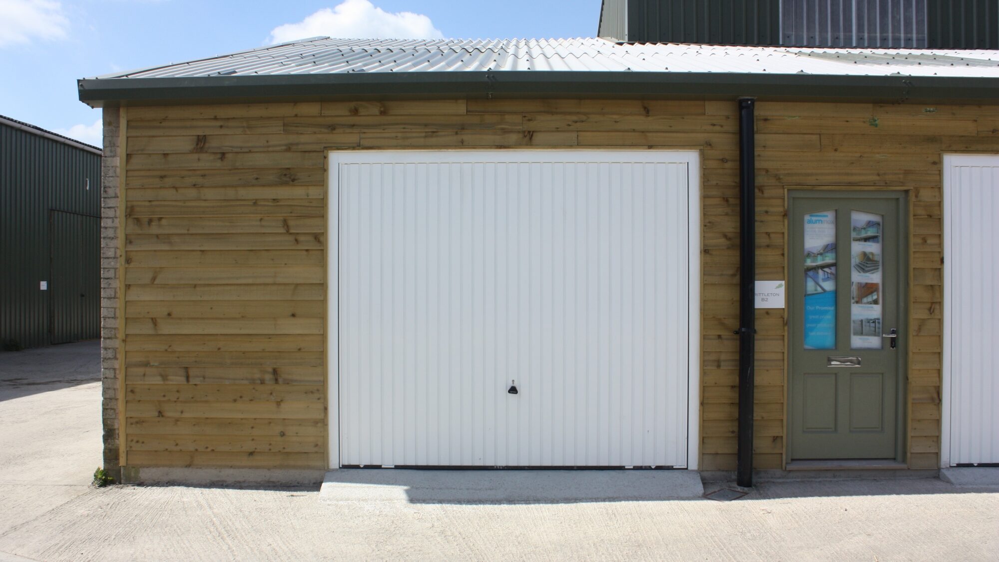 Grittleton B2-B3 Workshop to Let External 2