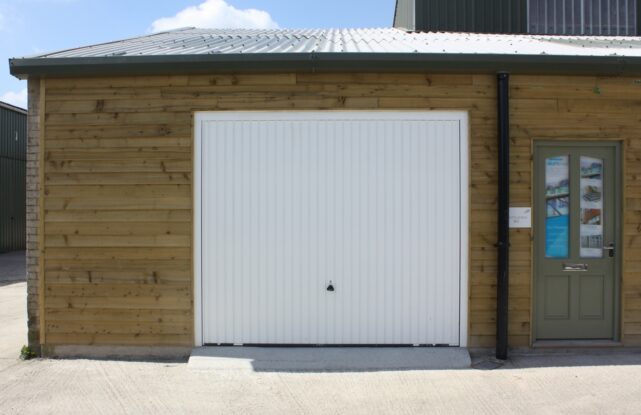 Grittleton B2-B3 Workshop to Let External 2