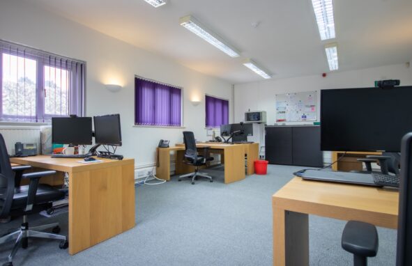 Langley 2 Office to Let Internal 1