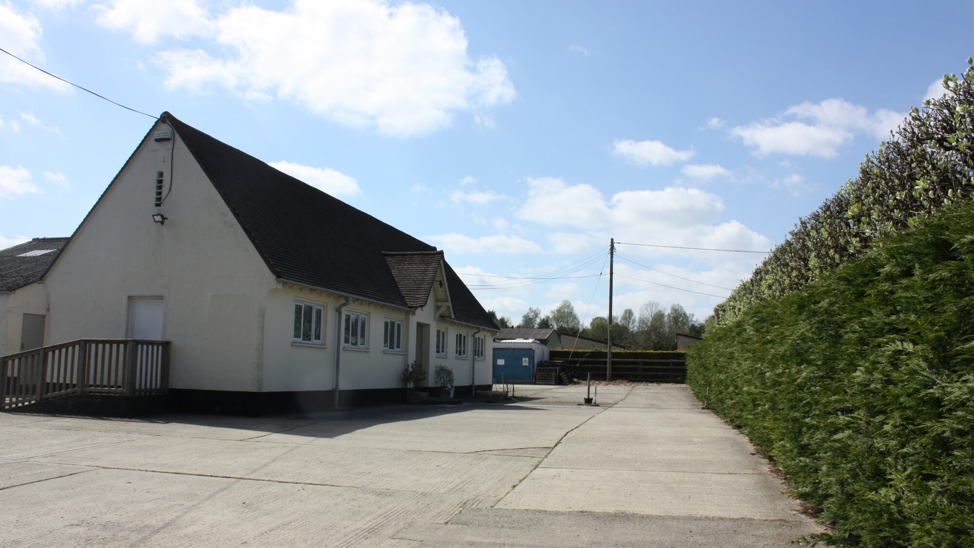 Langley 3-5 Offices to Let External 1