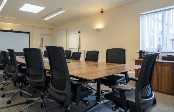 Langley 5 Office to Let Internal 1