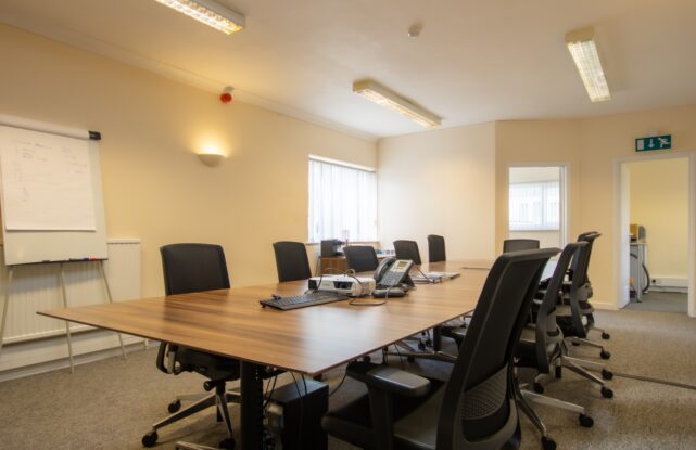 Langley 5 Office to Let Internal 2