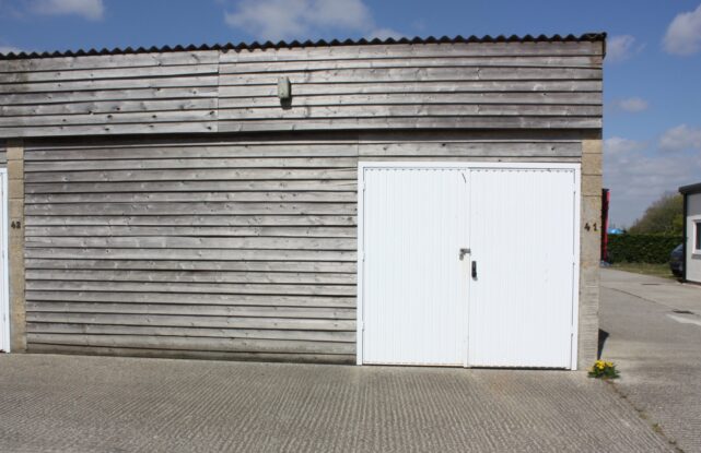 Startley Garage Storage to Rent External 6