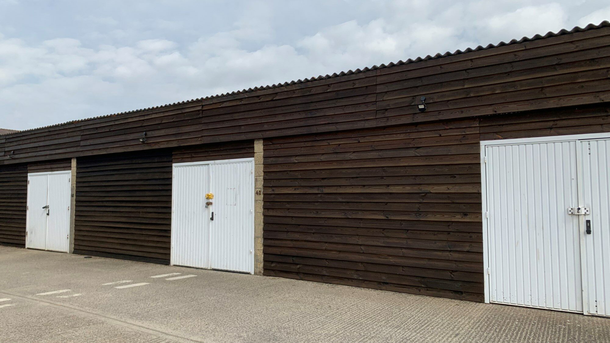 Startley Garage Storage to Rent External 9