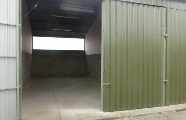 Yatton 2 Workshop to Let External 1