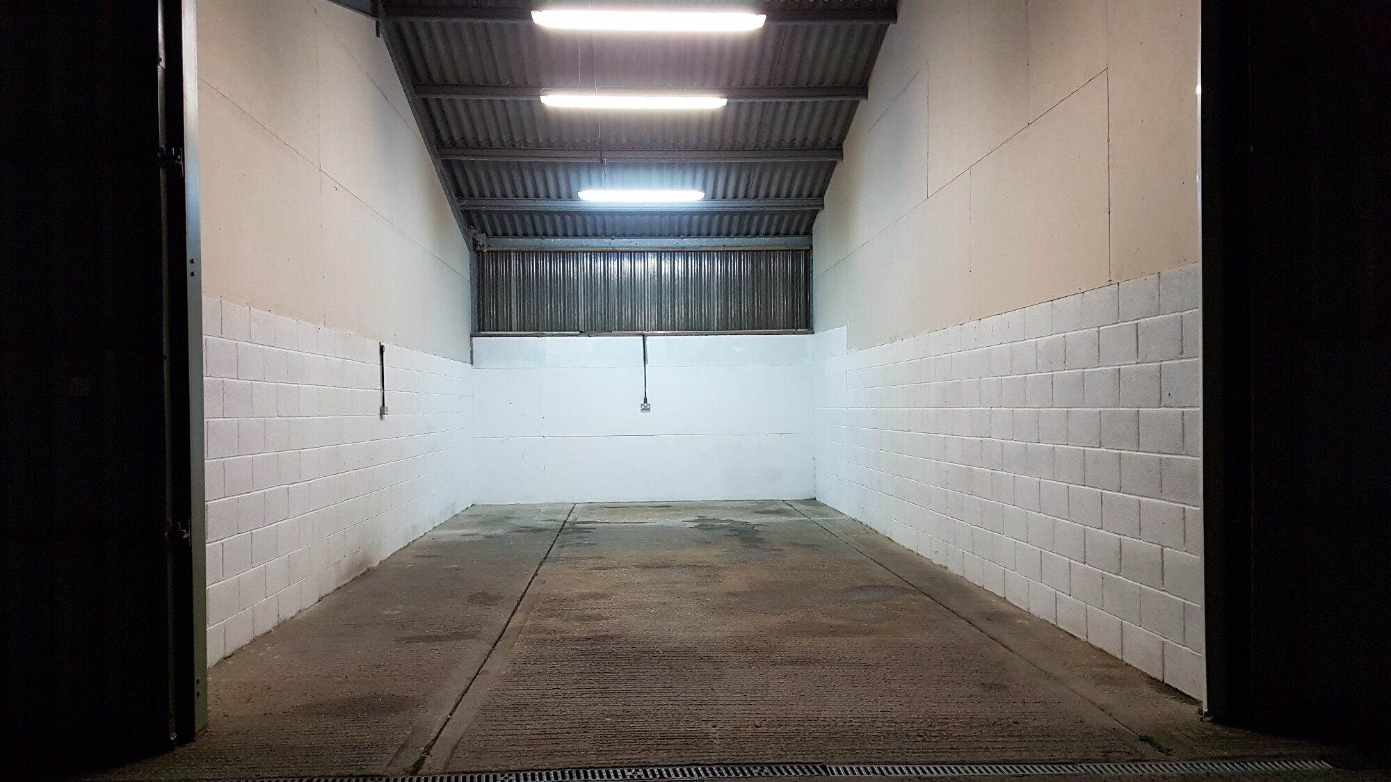 Yatton 2 Workshop to Let Internal 1