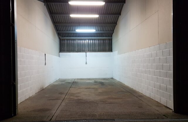 Yatton 2 Workshop to Let Internal 1