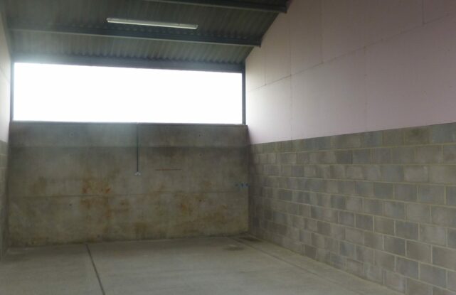 Yatton 2 Workshop to Let Internal 2