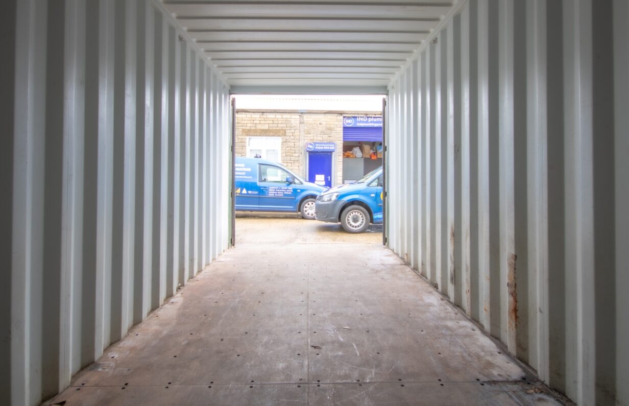 Self-storage-at-Kington-Park-1