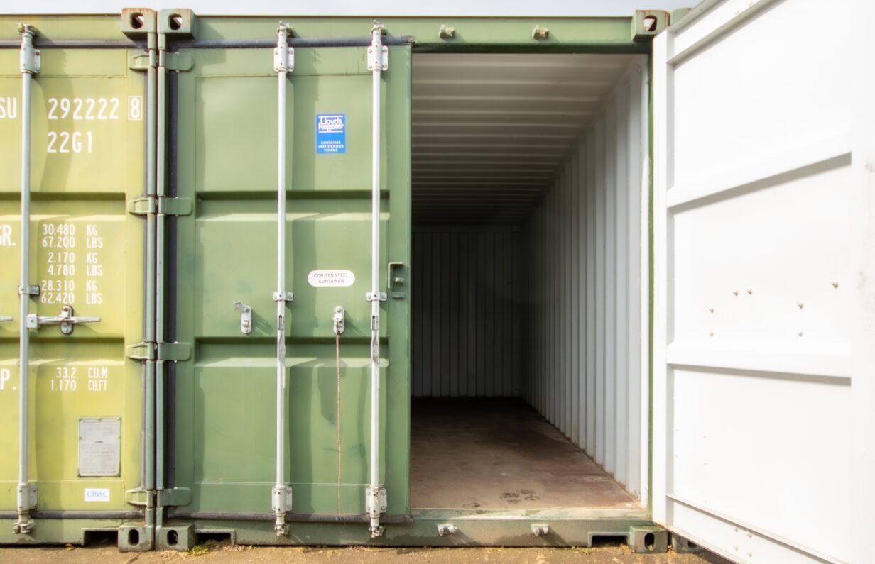 Open storage container